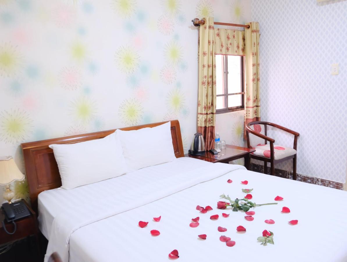 Cosmo Central Hotel Ho Chi Minh Exterior foto